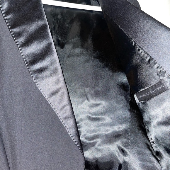 Alexander McQueen Runway Cropped Tuxedo Jacket - Picture 3 of 6